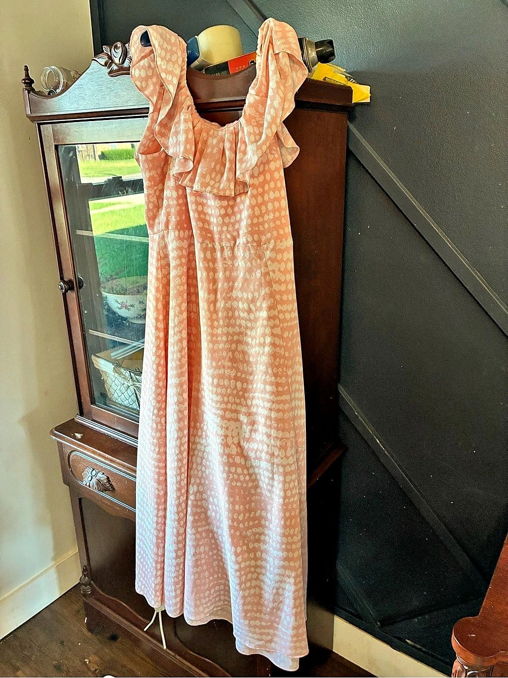 BCBG Paris Pink & White Ruffle Maxi Dress Size Large